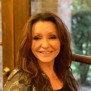 Meet your Posher, Debra